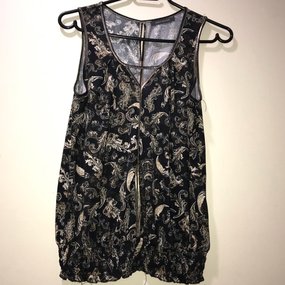 Black Sleeveless Paisley Tank Top